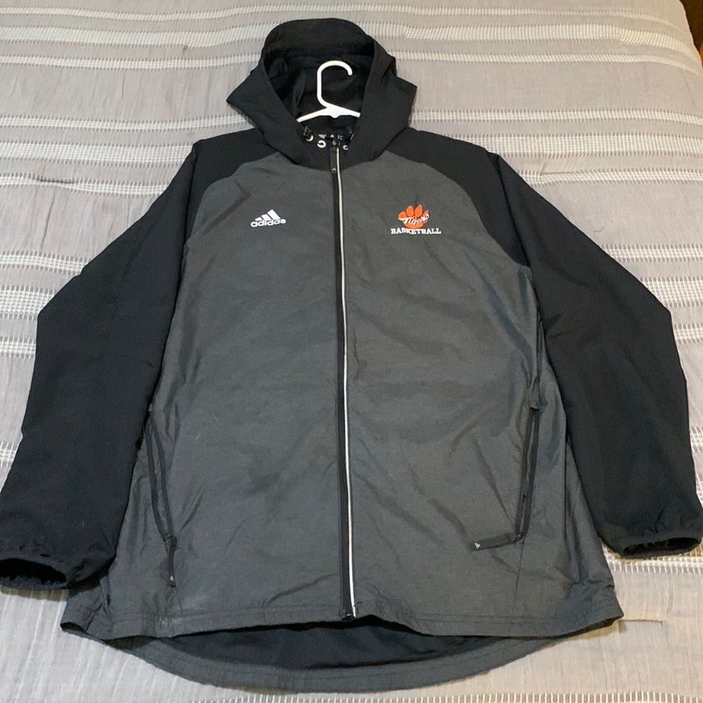 Men’s adidas windbreaker size Large - Picture 1 of 4